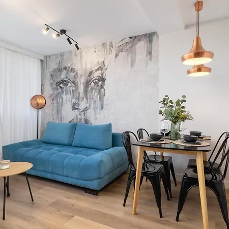 Апартаменты Korfantego Stylish With View Spodek By Renters