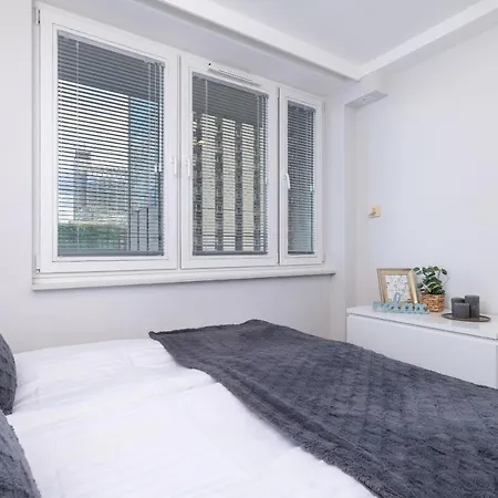 Appartamento Korfantego Stylish With View Spodek By Renters