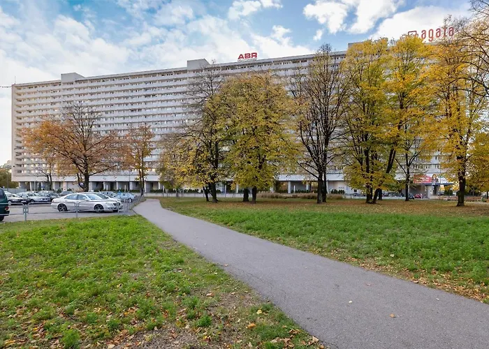 Korfantego Stylish With View Spodek By Renters Apartament